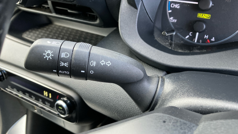 Toyota Yaris 1.5 Hybrid Icon 5dr CVT Hybrid Hatchback